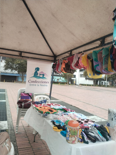 Confecciones Entre la Niebla